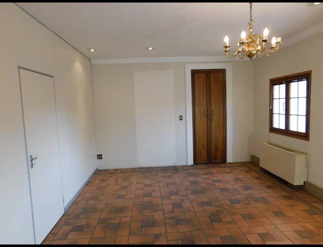 250M² OFFICE TO LET IN PARKTOWN